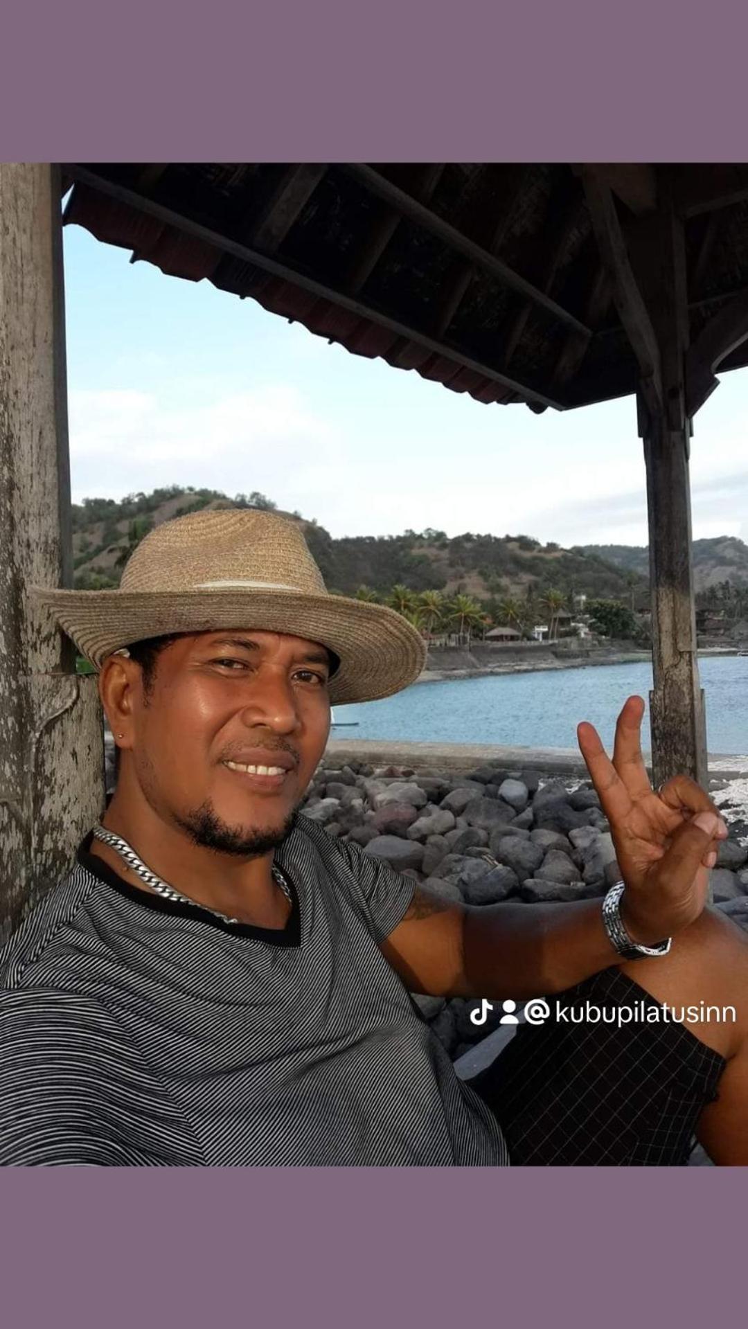 Vila Kubu Pilatus - Family House Lombok Tjakranegara Exteriér fotografie